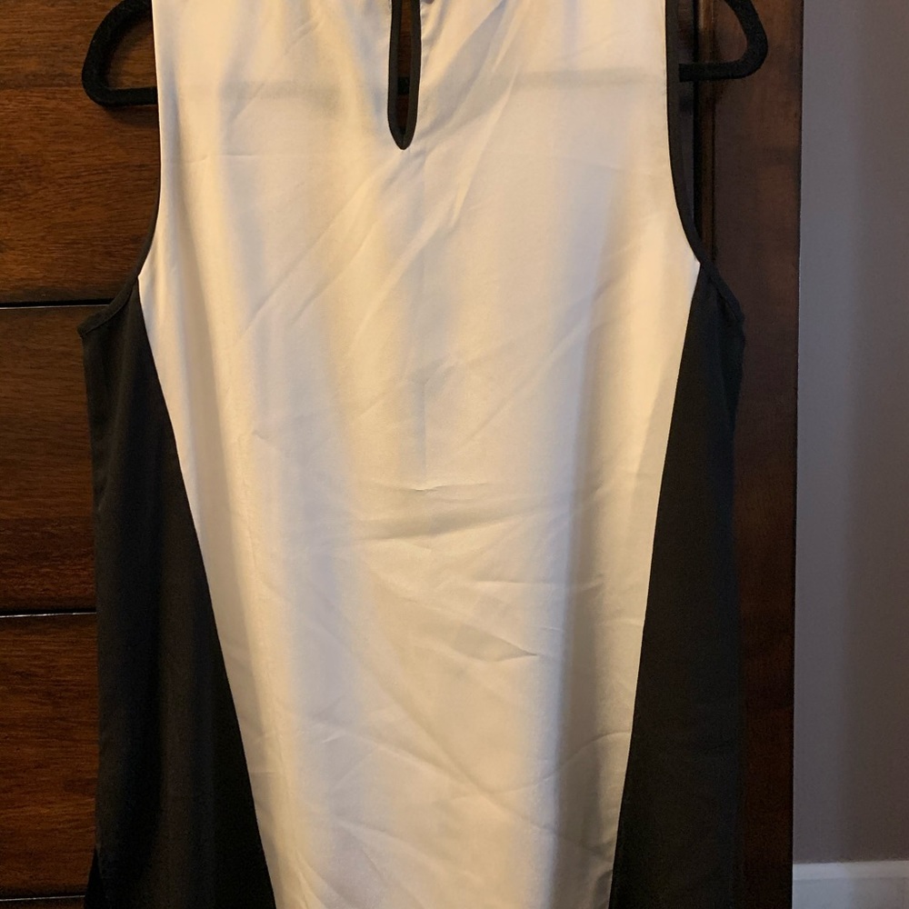 Calvin Klein Tank Top - Picture 2 of 4